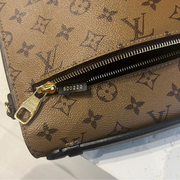 Louis Vuitton pochette Métis in reverse monogram - Picture 5 of 13